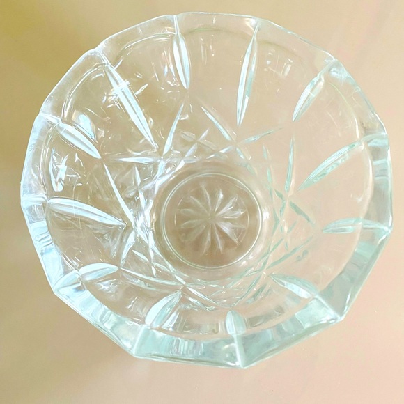 Vintage Small Crystal party-serving Dish in mint condition - Picture 4 of 8